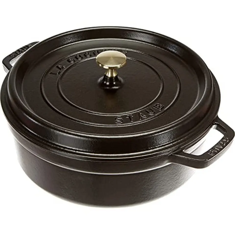 staub-cocotte-26-cm-rund-4-l-gusseisen-br-ter-in-schwarz-la-cocotte-serie-f-r-al image 1