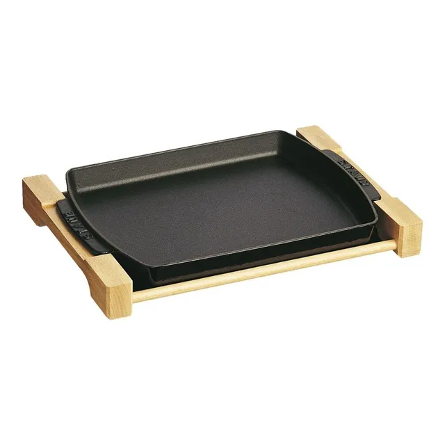 staub-servier-platte-aus-gusseisen-mit-holzgestell-rechteckig-33-x-23-cm-1-l-sch image 1