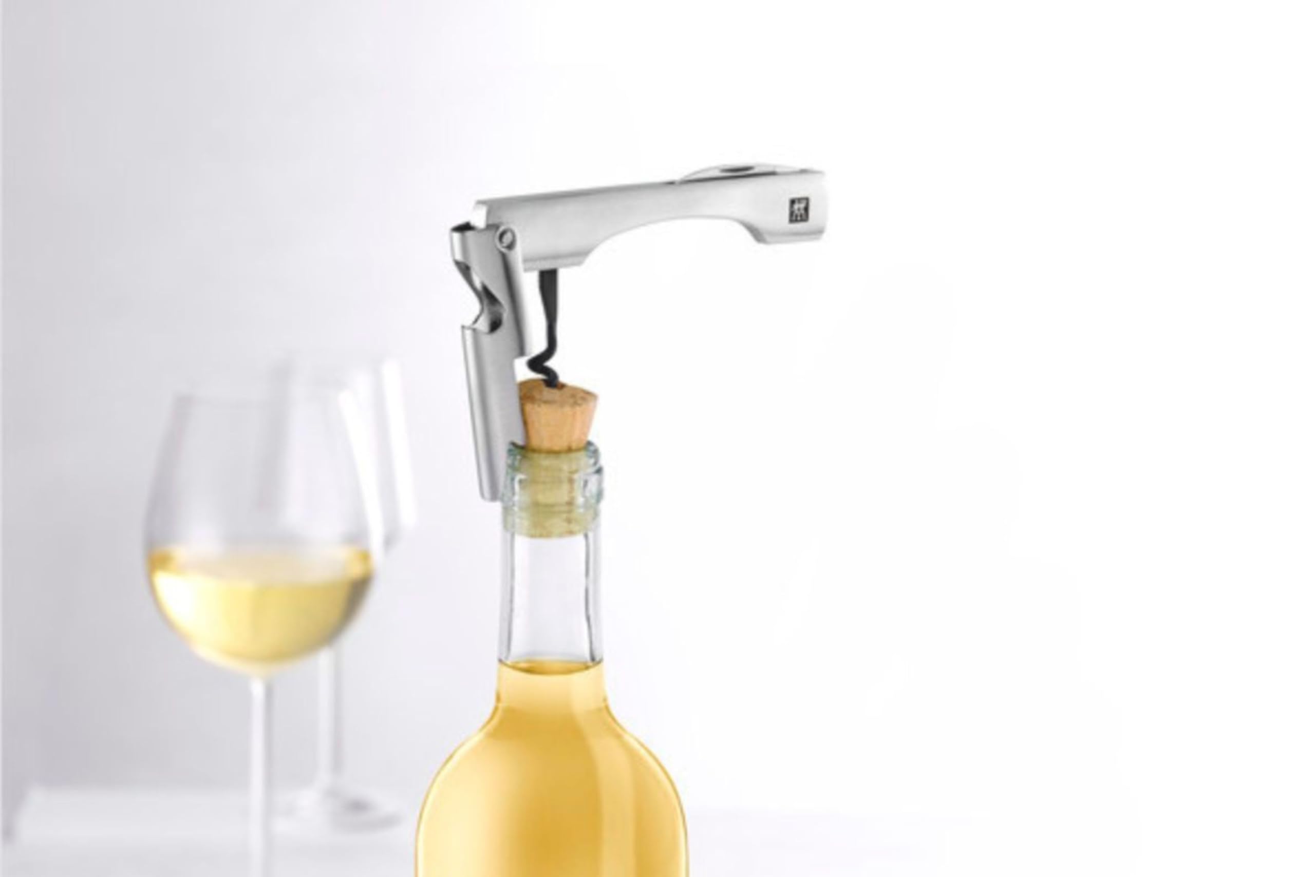 zwilling-kellnermesser-3-in-1-mit-korkenzieher-folienschneider-und-flaschen-ffne image 3