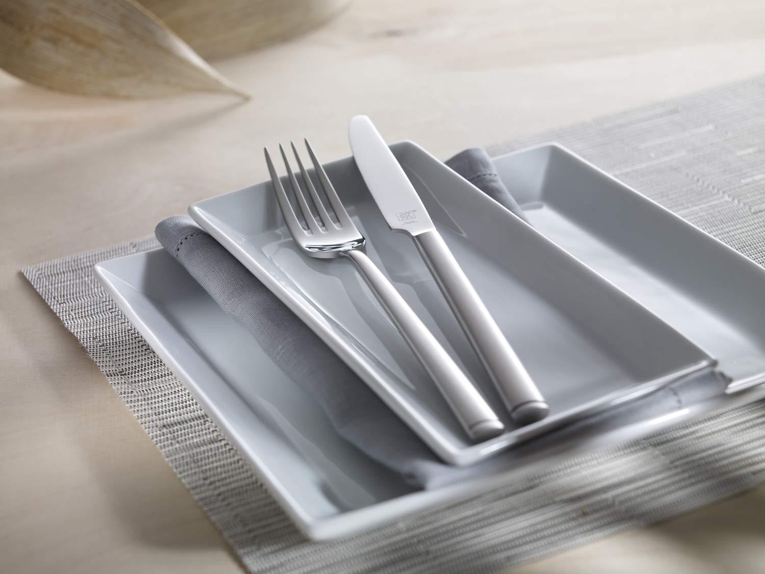 zwilling-senses-besteck-set-68-teilig-f-r-12-personen-mit-8-teiligem-servicebest image 5