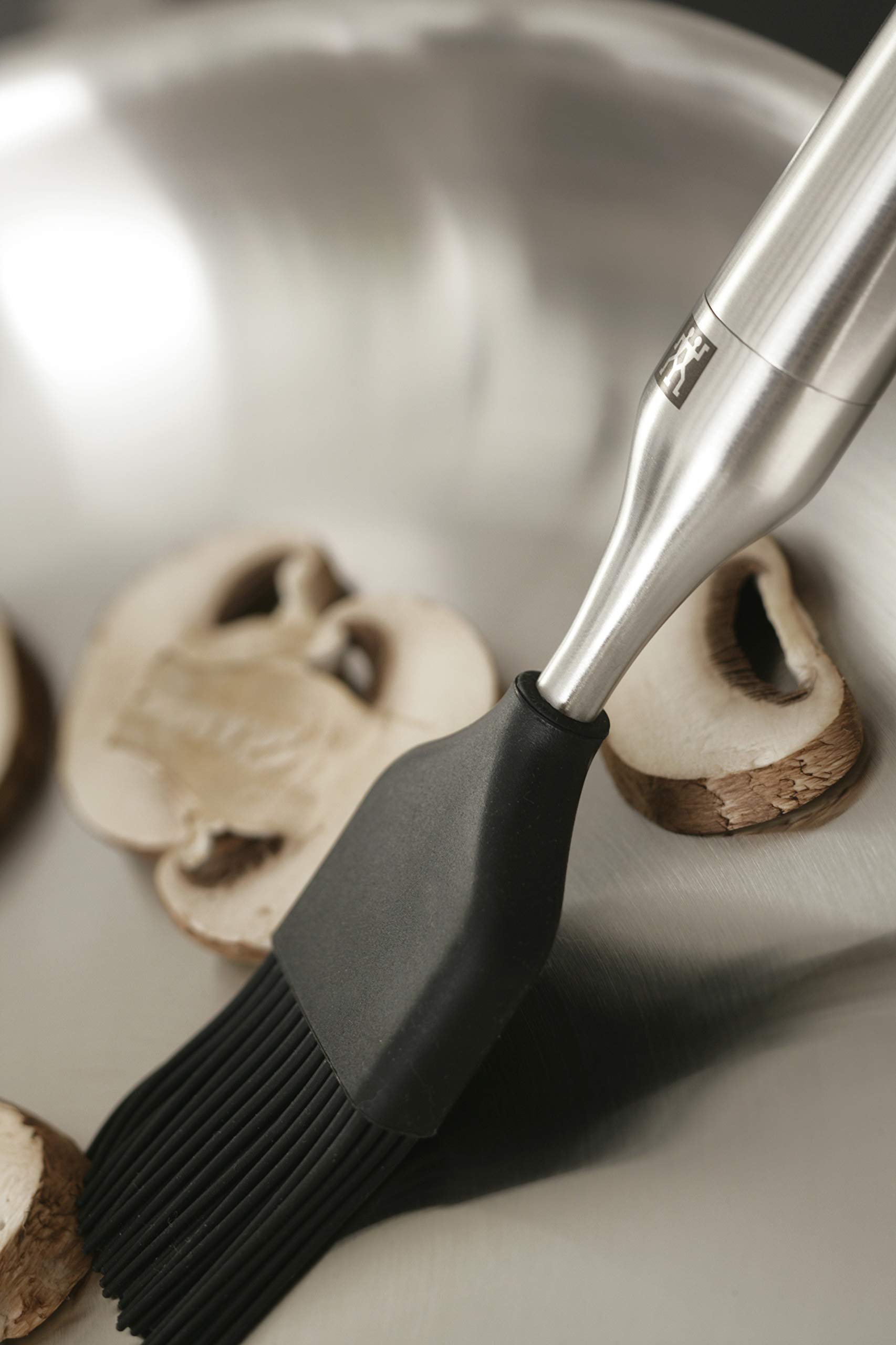 zwilling-twin-pure-steel-backpinsel-225-mm-silikon-satinierter-edelstahl-18-10-s image 2