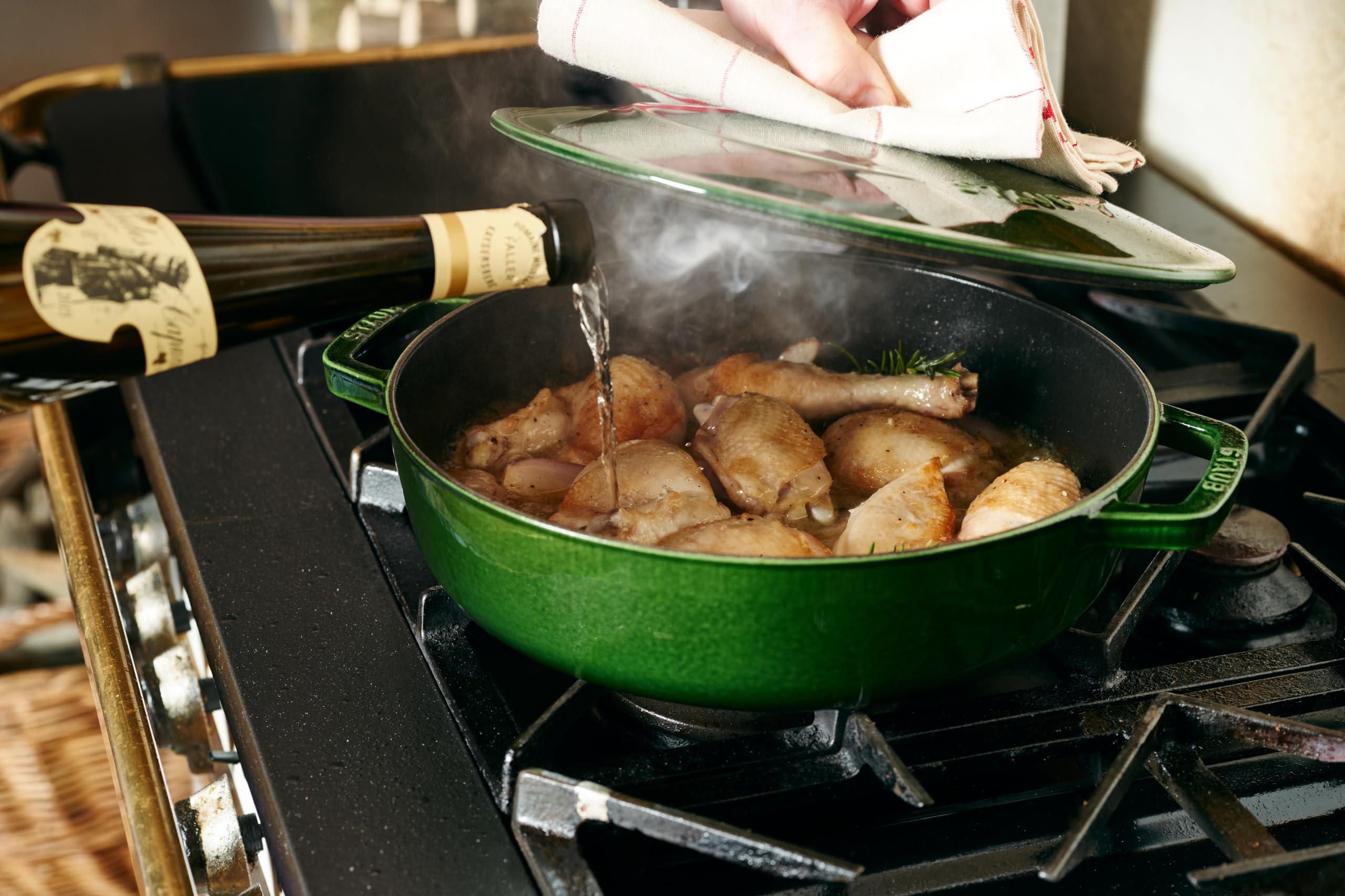 staub-chistera-br-ter-schmorpfanne-28-cm-3-7-l-gusseisen-mit-aroma-regen-deckel- image 5