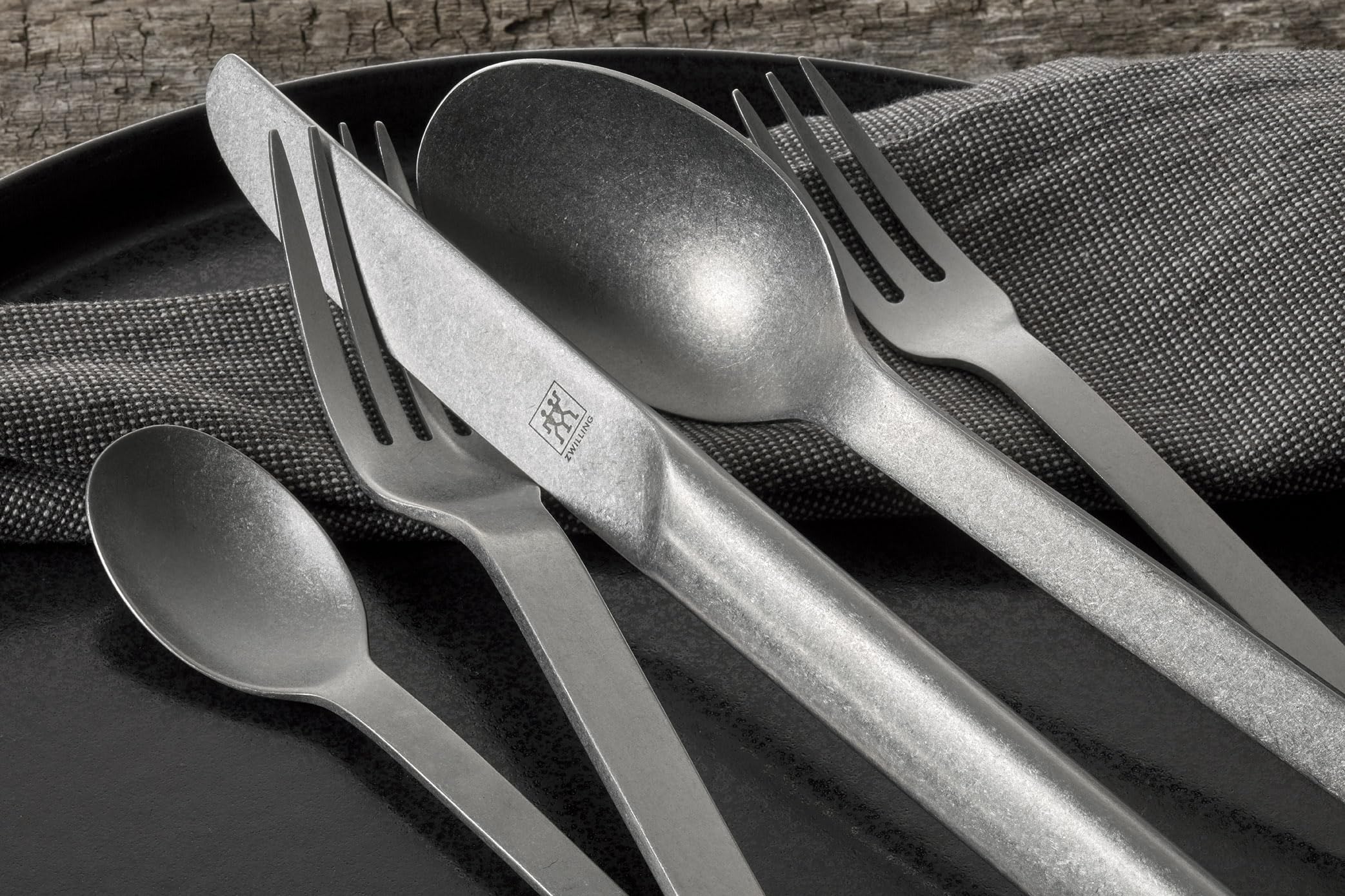 zwilling-minimale-vintage-besteckset-30-teilig-f-r-6-personen-geh-mmertes-edelst image 7