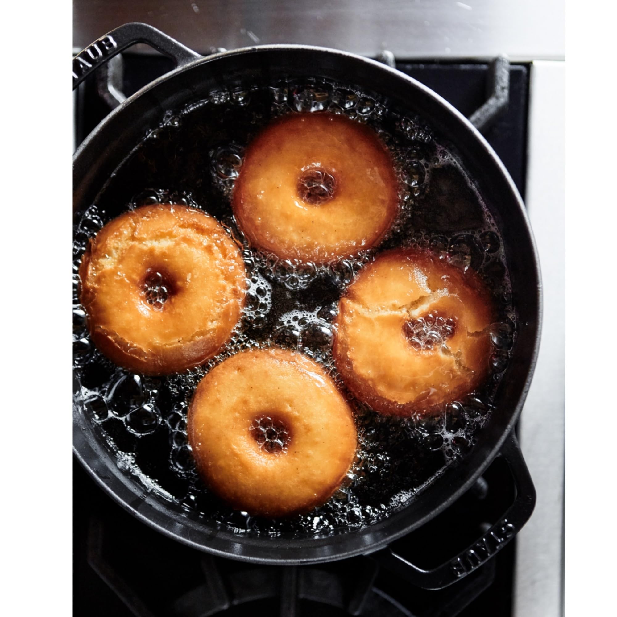 staub-paellapfanne-bratpfanne-34-cm-gusseisen-2-griffe-f-r-alle-herdarten-inkl-i image 4