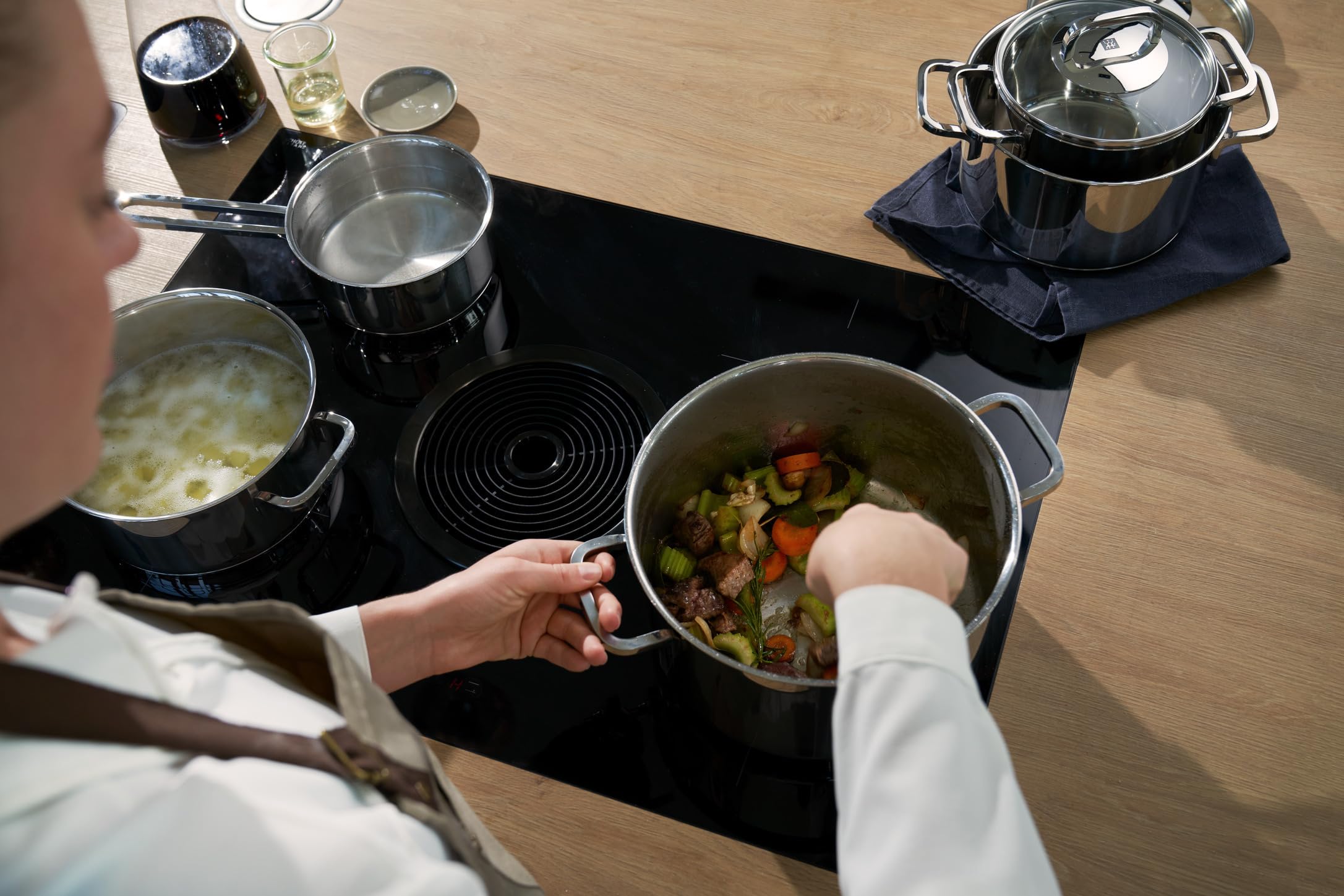 zwilling-quadro-kochtopf-set-5-teilig-mit-glasdeckeln-edelstahl-18-10-induktions image 7