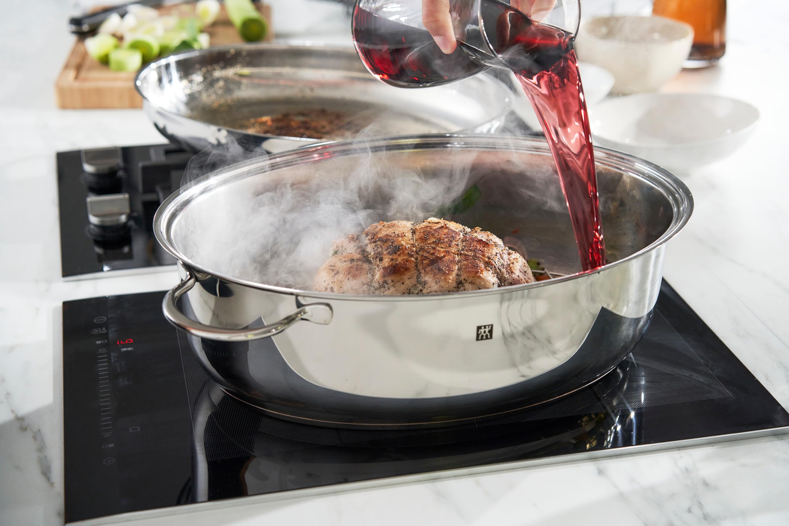 zwilling-plus-br-ter-mit-deckel-38-cm-ovaler-schmortopf-f-r-backofen-und-alle-he image 3