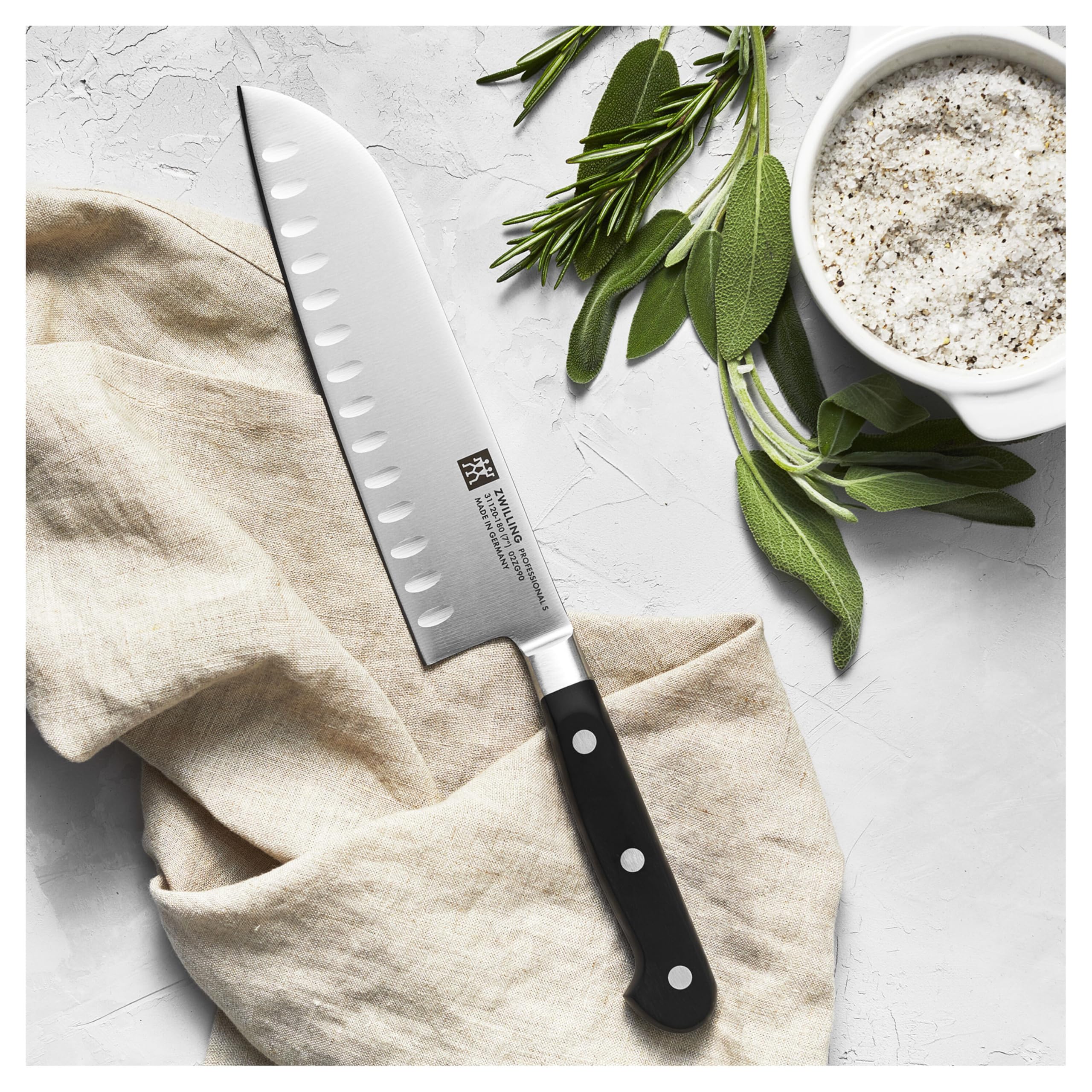 zwilling-professional-s-santokumesser-18-cm-geschmiedeter-spezialstahl-made-in-g image 4
