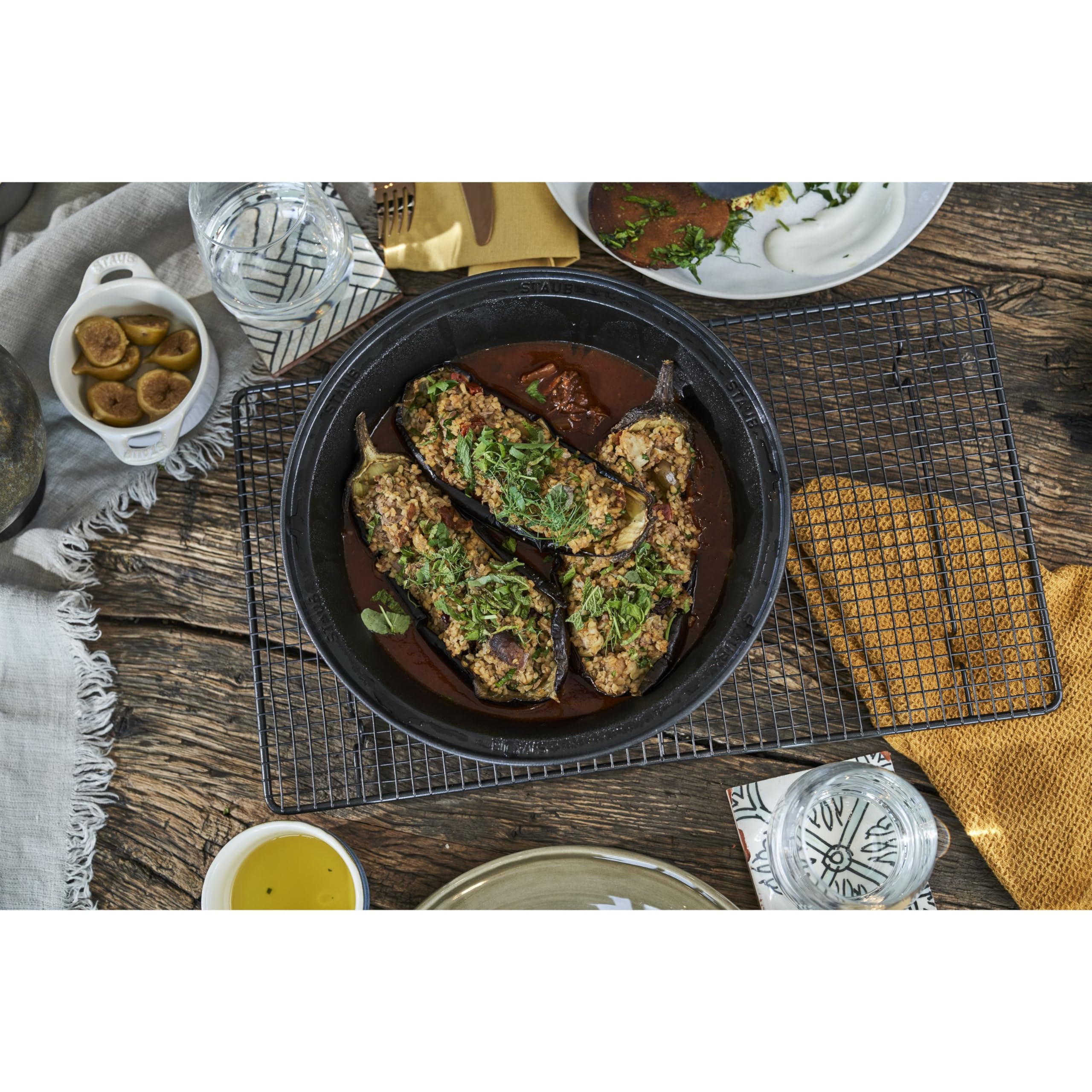 staub-tajine-specialties-28-cm-gusseisen-mit-keramikdeckel-f-r-marokkanische-ger image 4